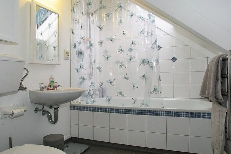 Photo of property in 18/10 Pitarua Street, Thorndon, Wellington, 6011