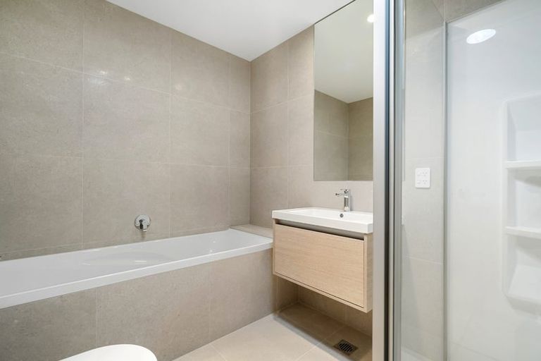 Photo of property in 143 Waituarua Drive, Takanini, Auckland, 2112