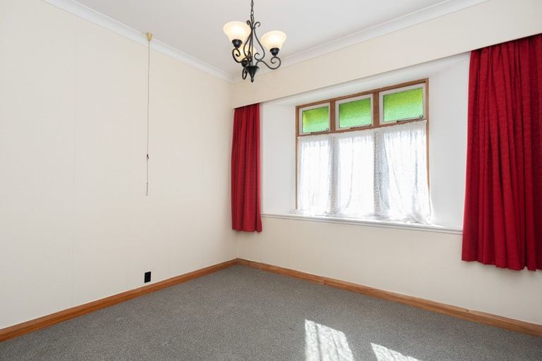 Photo of property in 169 Featherston Street, Palmerston North, 4410