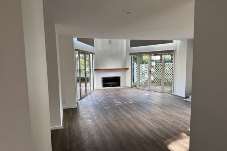 Photo of property in 2/37 Poynder Avenue, Merivale, Christchurch, 8014