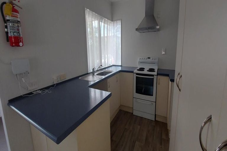 Photo of property in 1/10 Netherlands Avenue, Kelston, Auckland, 0602