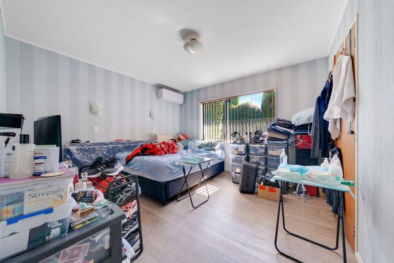 Photo of property in 1/3 Kelvin Road, Papakura, 2110