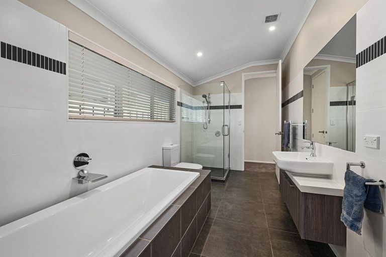 Photo of property in 36 Mangatawhiri Road, Omaha, 0986