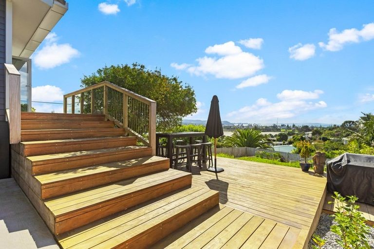 Photo of property in 2/17 Moffat Road, Red Beach, 0932