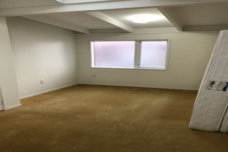 Photo of property in 5 Inchinnam Road, Flat Bush, Auckland, 2016
