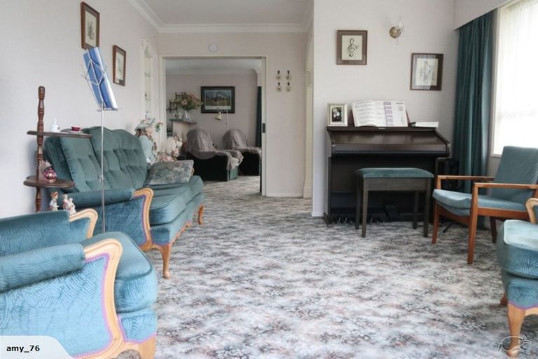 Photo of property in 11 Kakapo Street, Waikiwi, Invercargill, 9810