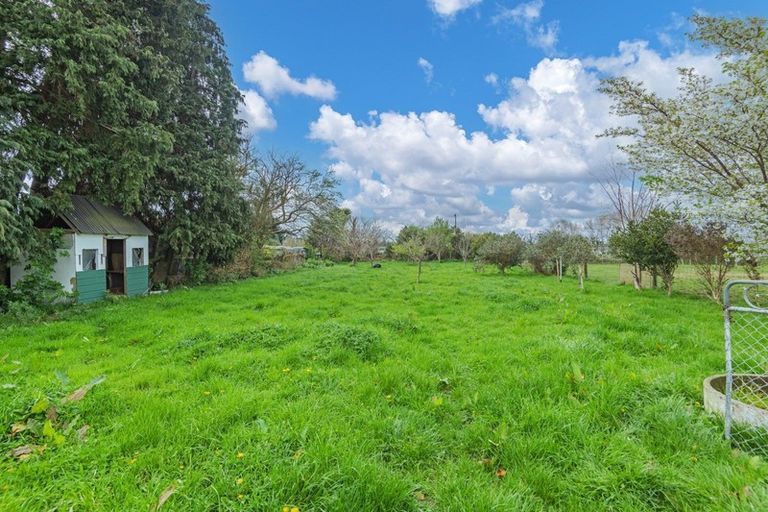 Photo of property in 12 Gordon Street, Woodville, 4920