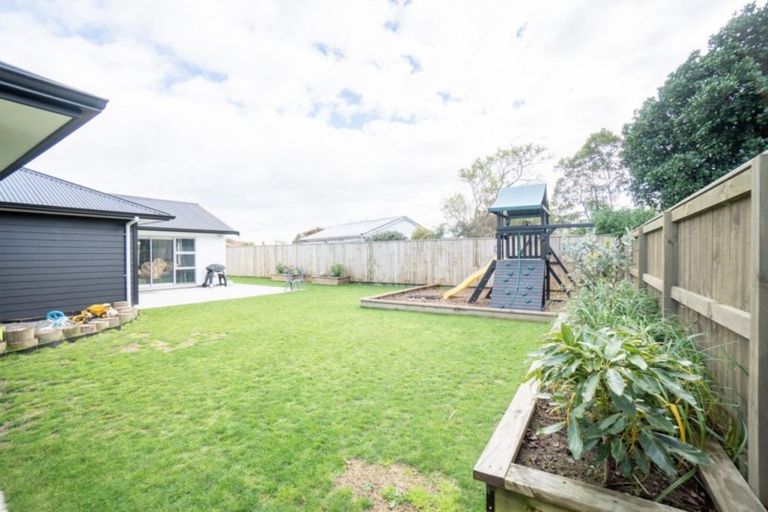 Photo of property in 6 Waimarama Court, Roslyn, Palmerston North, 4414
