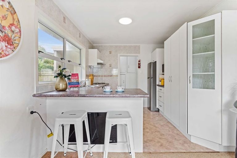 Photo of property in 1/161a Mokoia Road, Birkenhead, Auckland, 0626