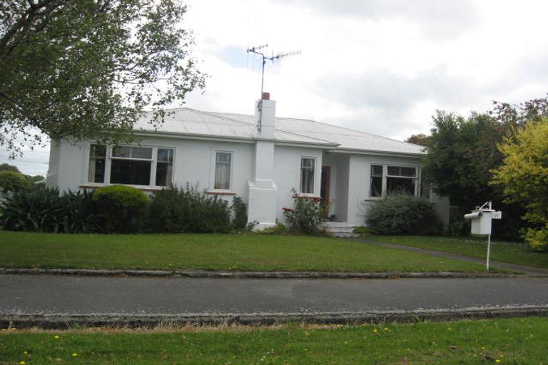 Photo of property in 17 Huia Street, Pahiatua, 4910