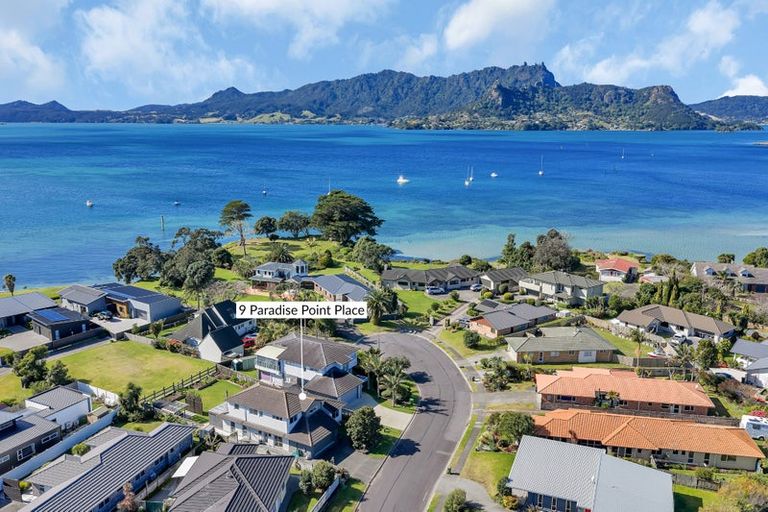 Photo of property in 9 Paradise Point Place, One Tree Point, 0118