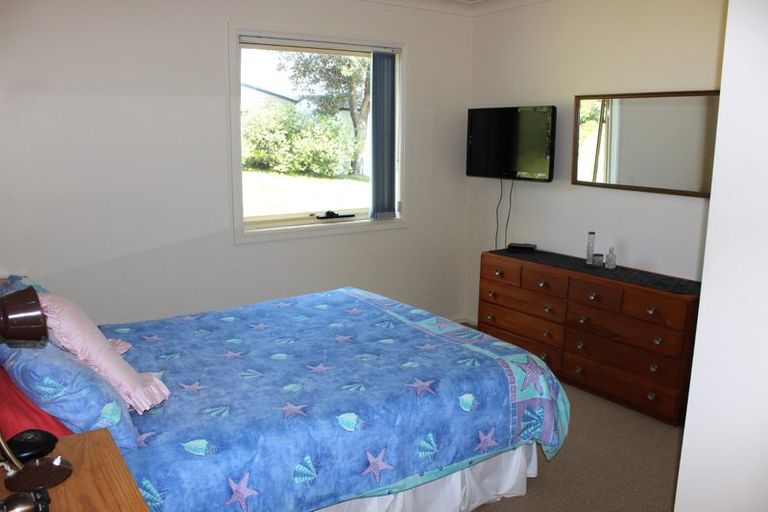 Photo of property in 106 Rimu Place, Matarangi, Whitianga, 3592