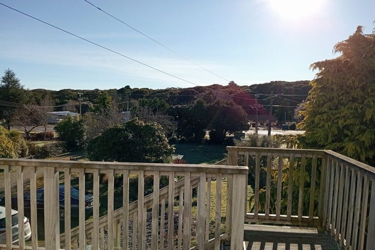 Photo of property in 25 Half Mile Road, Tuatapere, 9620