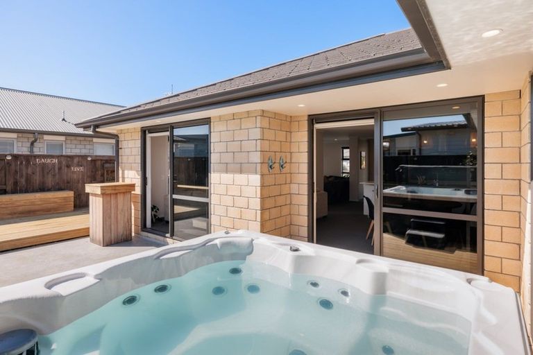 Photo of property in 3 Te Kio Crescent, Papamoa Beach, Papamoa, 3118