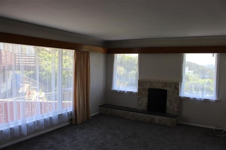 Photo of property in 11 Breton Grove, Kingston, Wellington, 6021