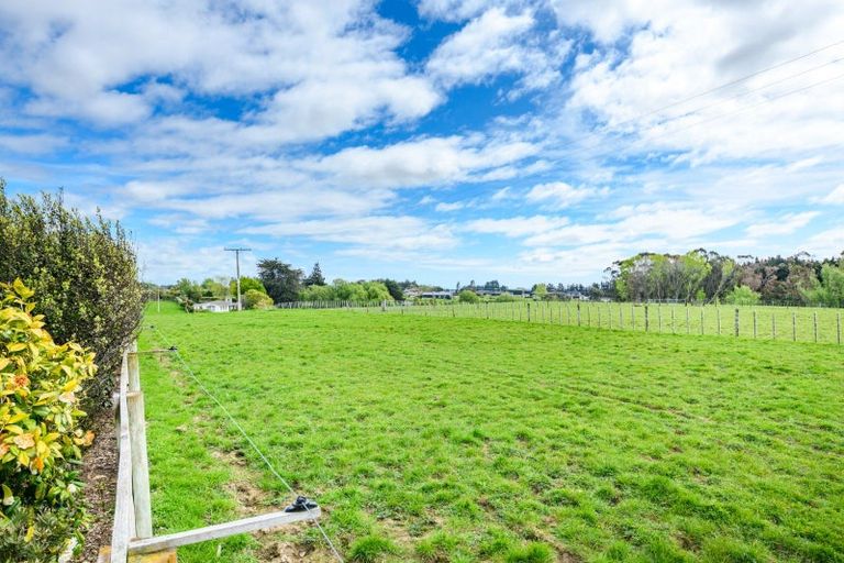 Photo of property in 31 Briarwood Road, Kelvin Grove, Palmerston North, 4470