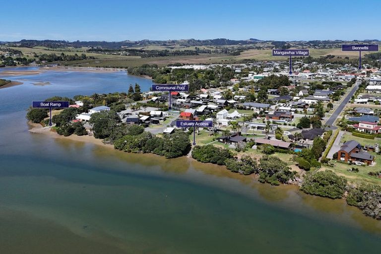 Photo of property in 5 Citrus Place, Mangawhai, 0505