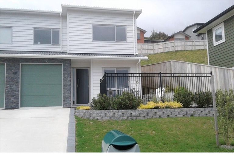 Photo of property in 9a Madeira Close, Whitby, Porirua, 5024