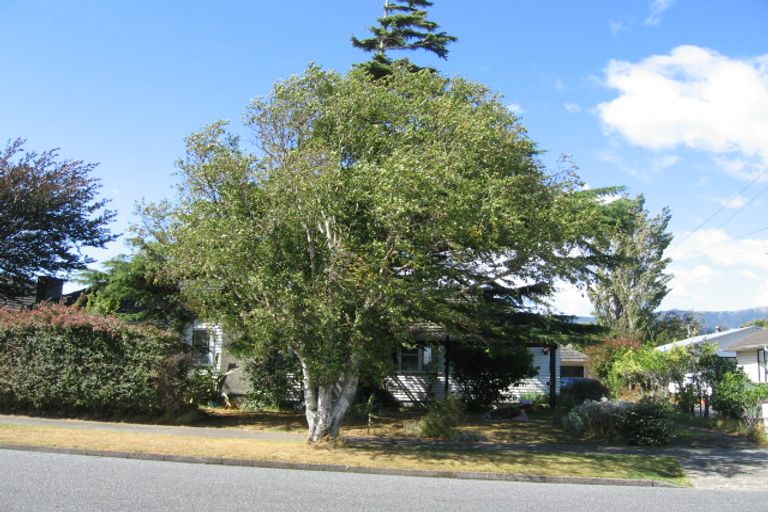 Photo of property in 30 Stephen Street, Trentham, Upper Hutt, 5018