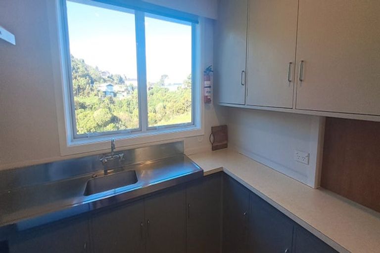 Photo of property in 5 Mulberry Street, Maungaraki, Lower Hutt, 5010