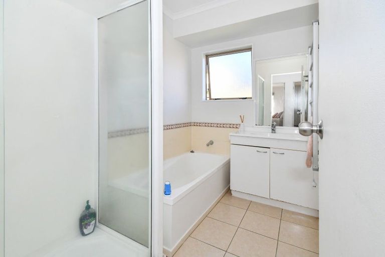 Photo of property in 33 Regalwood Place, Favona, Auckland, 2024