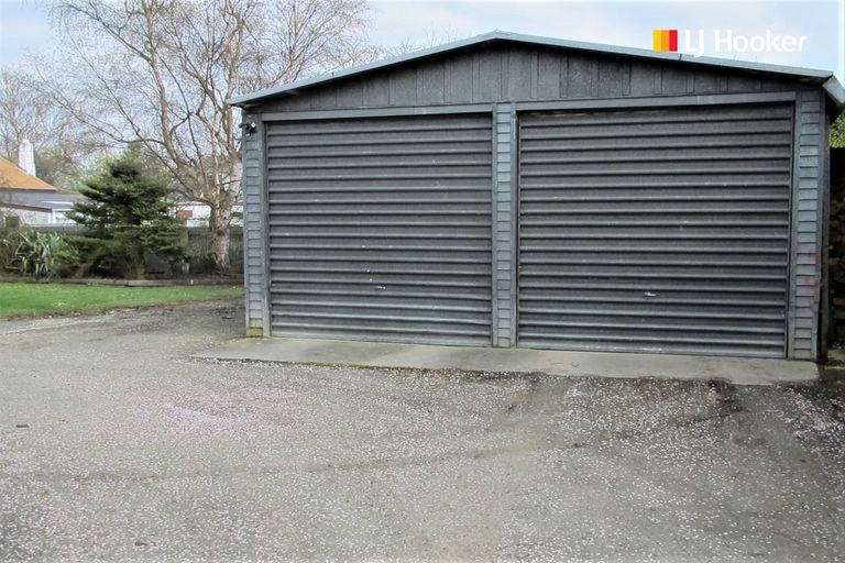 Photo of property in 16 Moore Street, Milton, 9220