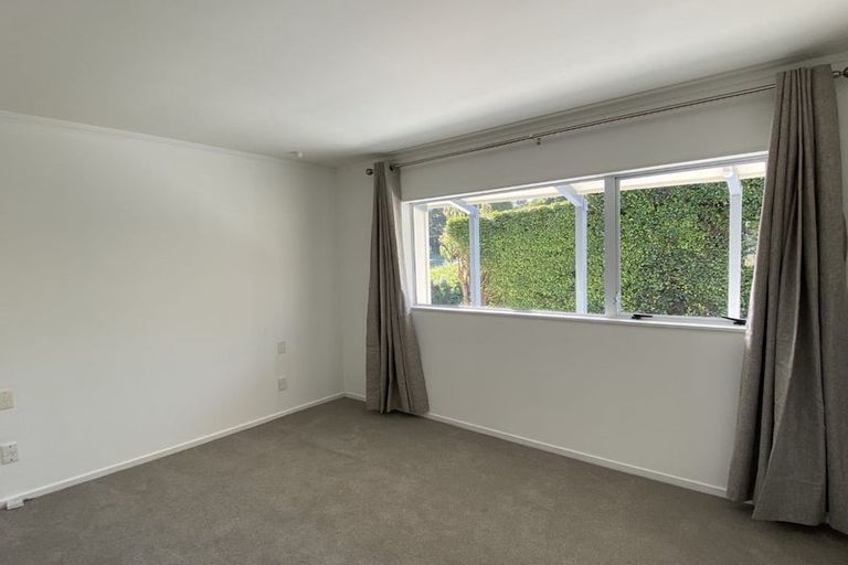 Photo of property in 1a Wiriana Place, Stanmore Bay, Whangaparaoa, 0932