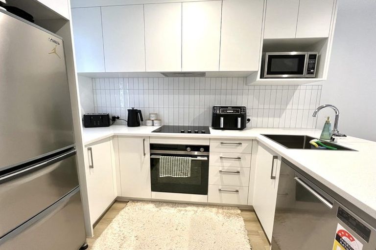 Photo of property in 8 Ngae Place, Mangere East, Auckland, 2024