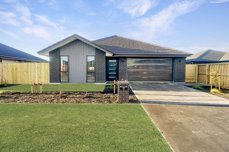 Photo of property in 10 Mccahon Lane, Rolleston, 7615