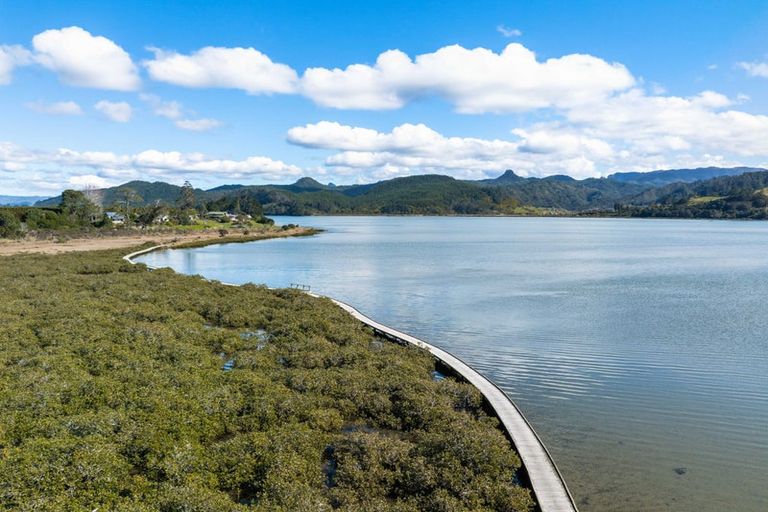 Photo of property in 150 Waterways Parade, Pauanui, Hikuai, 3579