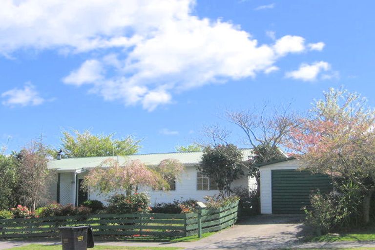 Photo of property in 2 Arrowsmith Avenue, Waipahihi, Taupo, 3330