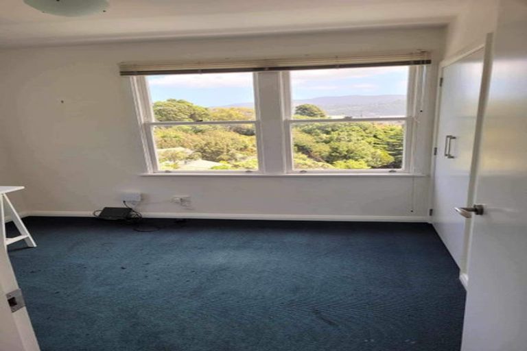 Photo of property in 19 Sidlaw Street, Strathmore Park, Wellington, 6022