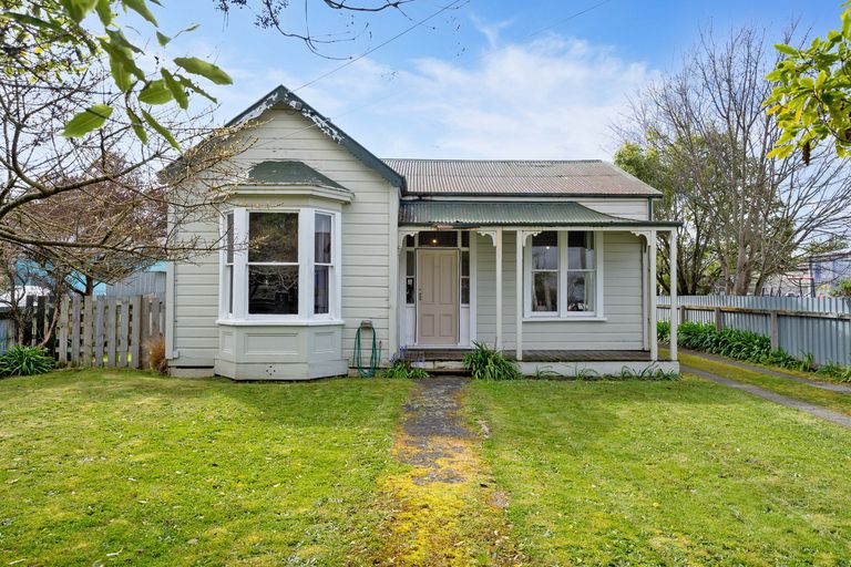 Photo of property in 84 Lincoln Road, Masterton, 5810