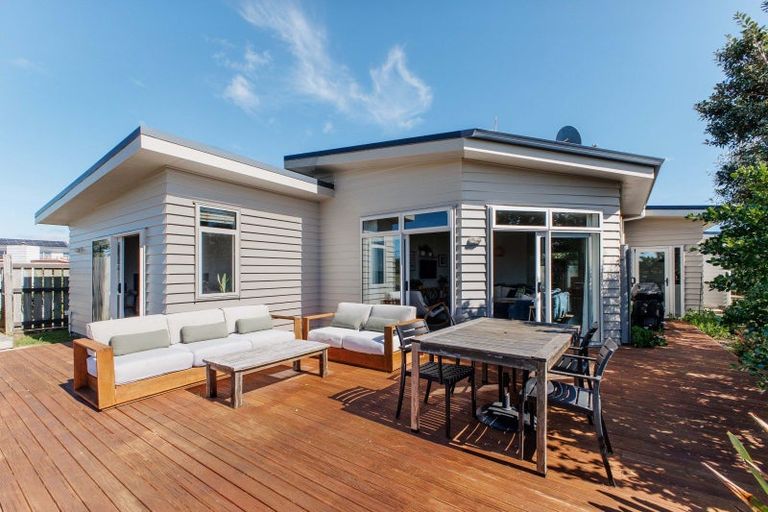 Photo of property in 32e Ohuirehe Road, Coastlands, Whakatane, 3120