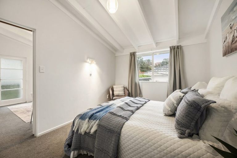 Photo of property in 24/125 Queens Drive, Lyall Bay, Wellington, 6022