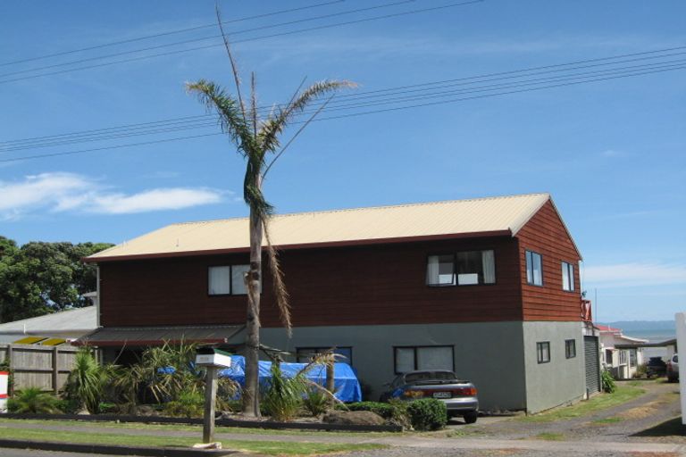 Photo of property in 13b Torkar Road, Clarks Beach, 2122