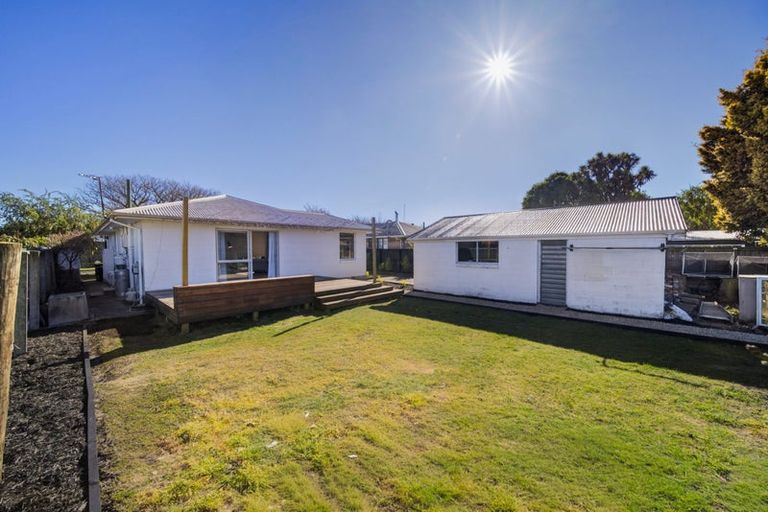 Photo of property in 4 Blossomdale Place, Bishopdale, Christchurch, 8053