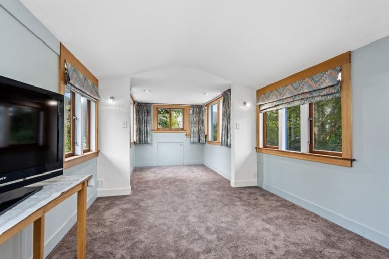 Photo of property in 23 Golf Road, Heretaunga, Upper Hutt, 5018