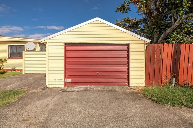 Photo of property in 20 Bentham Street, Westport, 7825