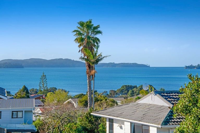 Photo of property in 18 Tara Place, Snells Beach, 0920