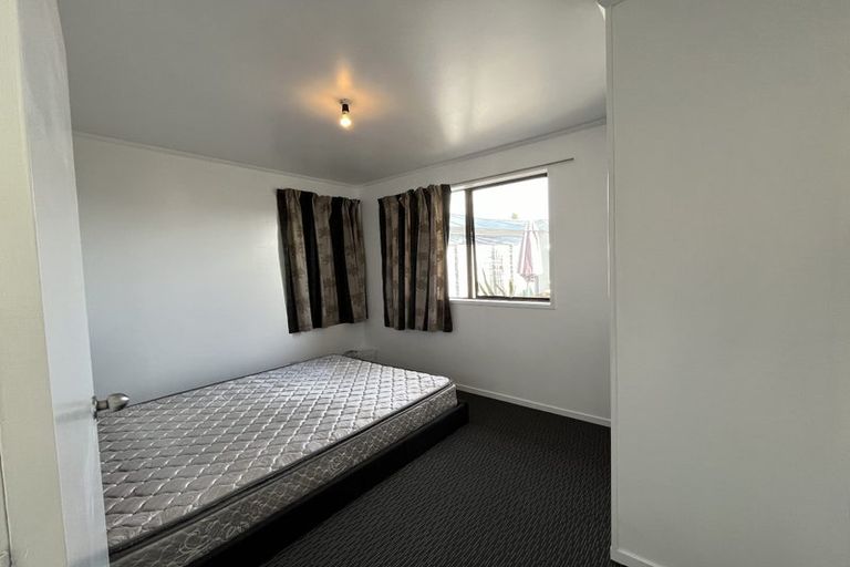 Photo of property in 30 Banyan Drive, Totara Heights, Auckland, 2105