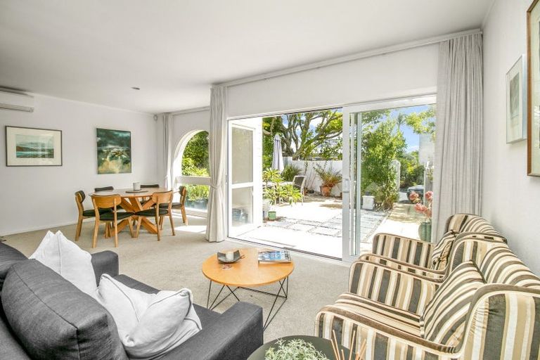 Photo of property in 1/17 Cameron Street, Takapuna, Auckland, 0622