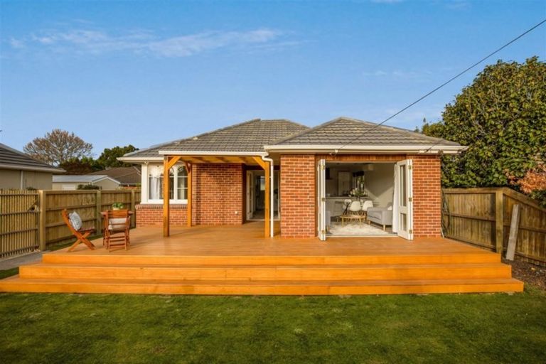 Photo of property in 1/28 Tintern Avenue, Avonhead, Christchurch, 8042