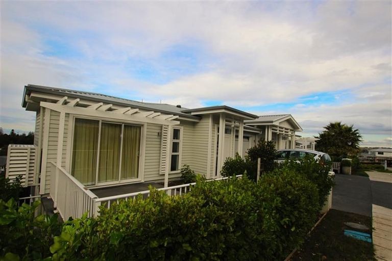 Photo of property in 48 Panorama Heights, Orewa, 0931