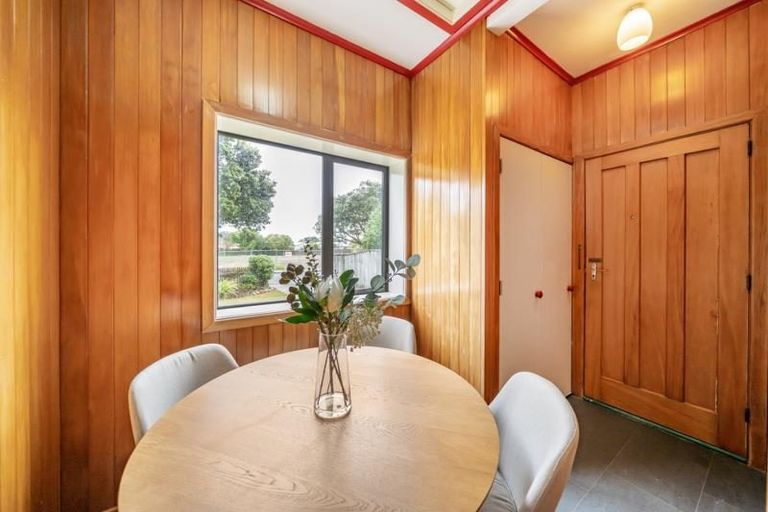 Photo of property in 16 Brook Street, Waiwhetu, Lower Hutt, 5010