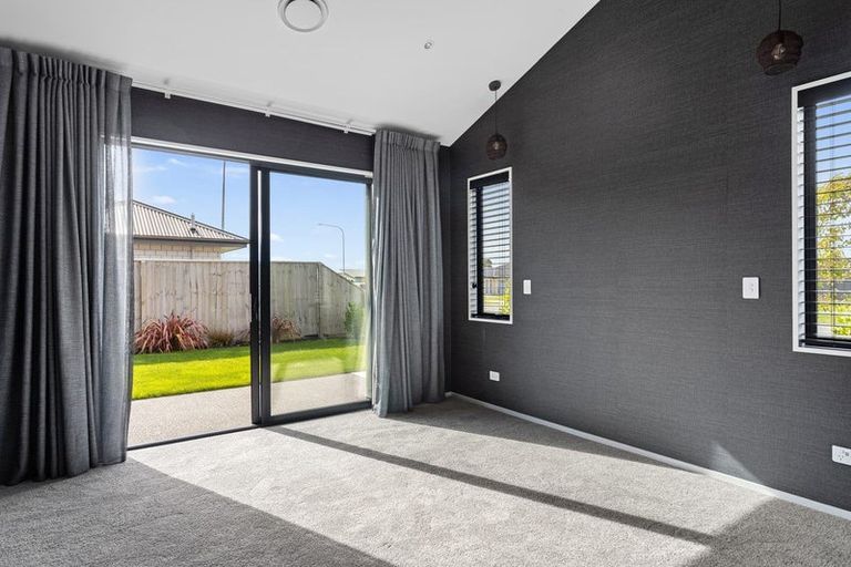 Photo of property in 65 Tara Crescent, Woodend, 7610