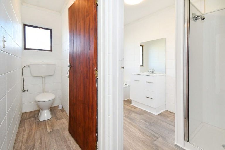 Photo of property in 2/32 Domain Street, Waiuku, 2123