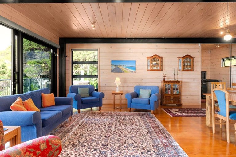 Photo of property in 8 Ngarimu Heights Row, Ngarimu Bay, Thames, 3575