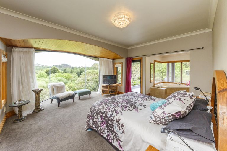 Photo of property in 169 Moonshine Valley Road, Aokautere, Palmerston North, 4471