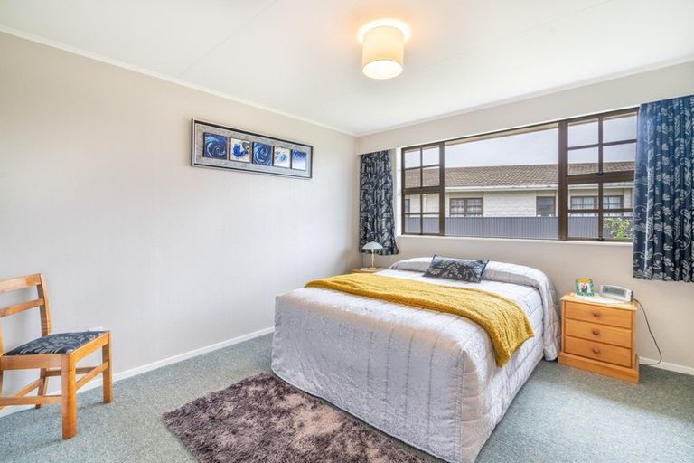 Photo of property in 2 Hamilton Avenue, Winton, 9720